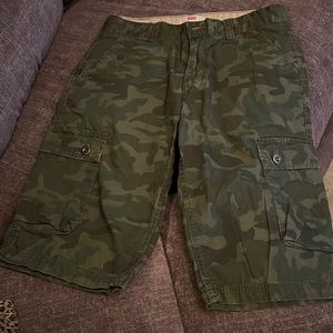 Levi’s shorts
